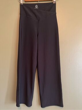 Wide-Leg High-Rise Yoga Pants - Black